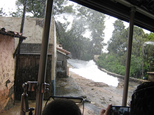 overstroming film scene   @ Universal Studios